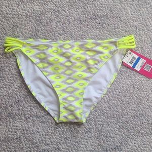 Nwt. Hula honey bikini bottom. Xl